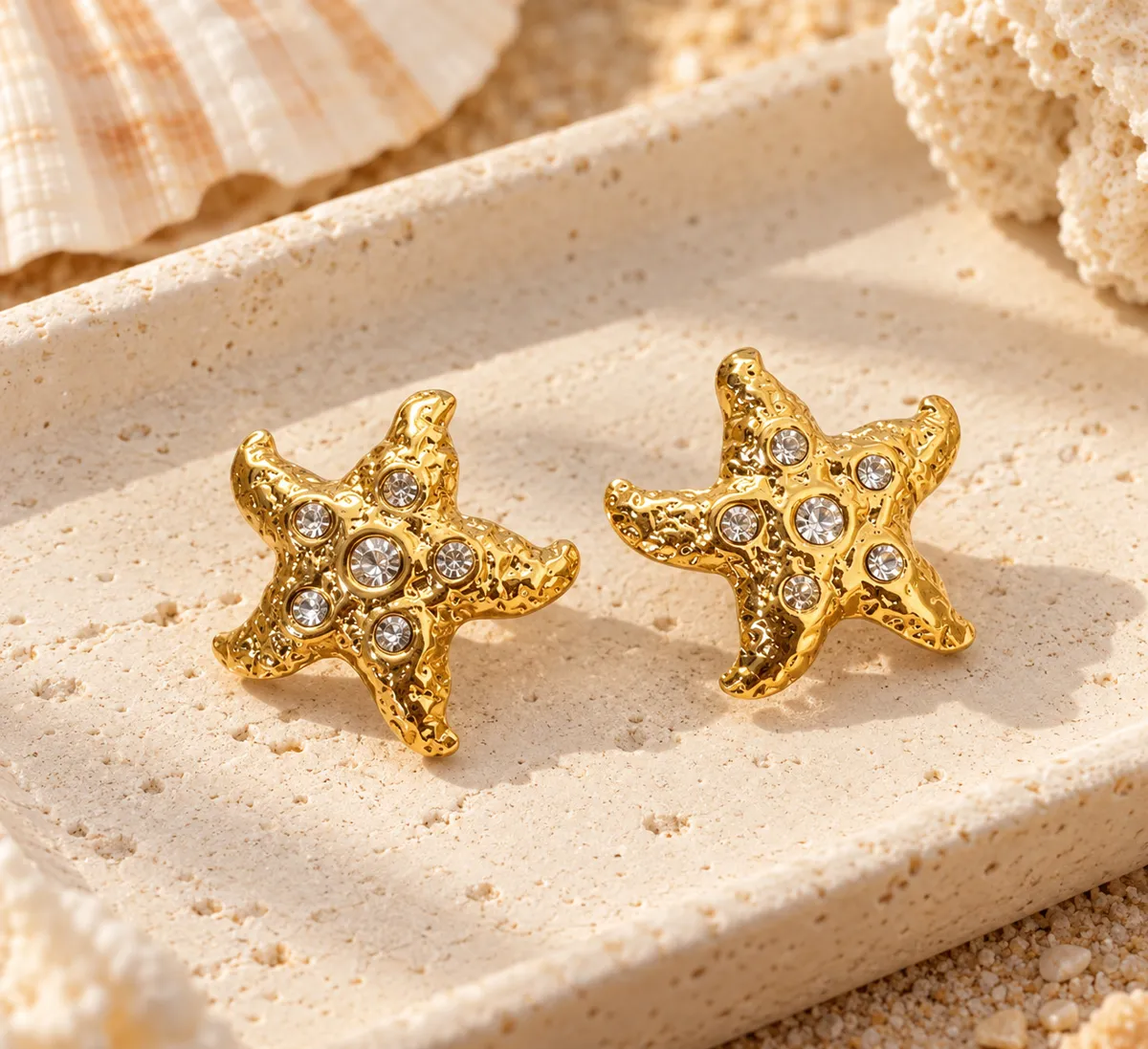Starry Eyed Star Stud Earrings – 18K Gold PVD Plated 304 Stainless Steel